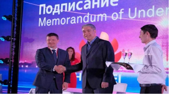 芯片|任正非正式宣布“转投”战略,美国陷入新危机,芯片压在手里卖不出去了!