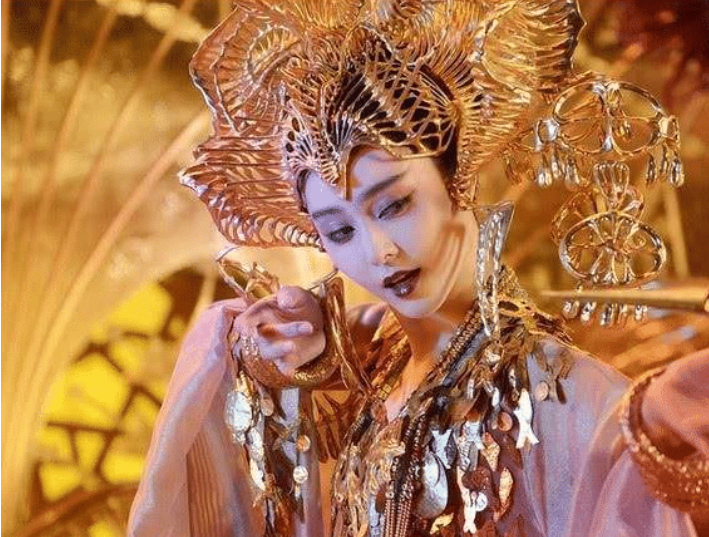 迪丽热巴|迪丽热巴被嘲“太保守”没法演妲己,当看到流出照后,全网惨糟打脸!