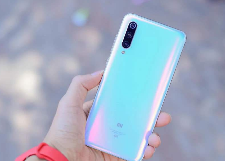 小米科技▲小米9:续航能力无敌?更换电池的话,选择原厂最好吗