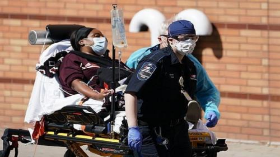 #美国#5月28日突发骚乱，美国“爆雷”：暴徒焚烧国旗、疯狂打砸！