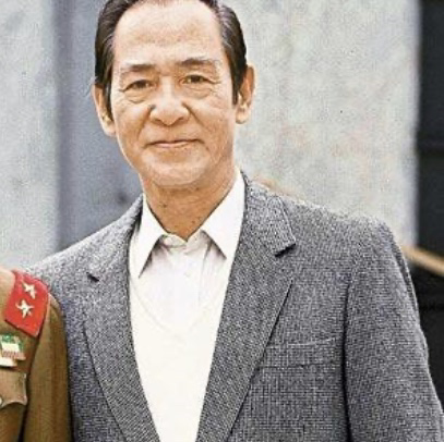 龙套|演了45年戏,74岁才靠一个龙套红遍大江南北,女儿拿金像奖儿子拿奥斯卡