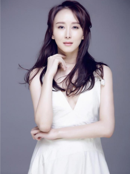 胡静|4位嫁入豪门的女星，却从来不炫富