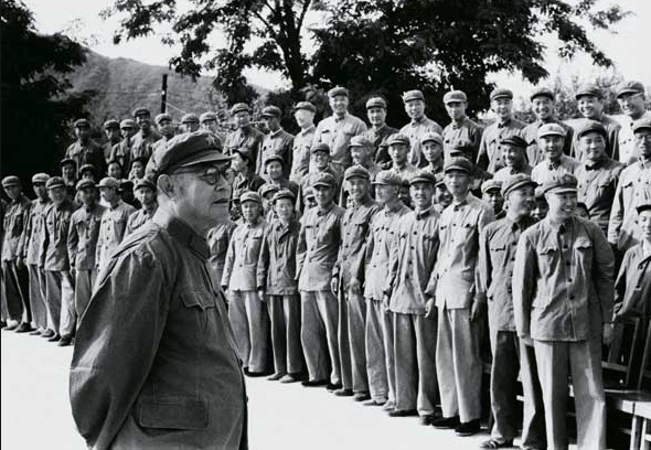 叶剑英|他一生没打过几次仗,却当上开国元帅,只因他擅长这两件事