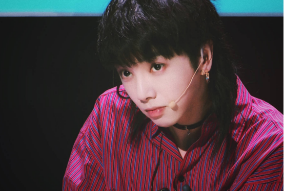 刘德华:刘德华讽刺选秀节目导师,一个音阶错了都能听出来, 华晨宇惨被打脸