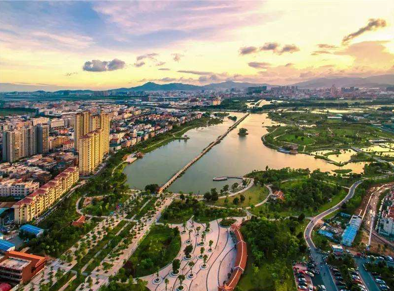 退休|我国南方最“低调”的省会，GDP即将破万亿，知名度却不如同省城市