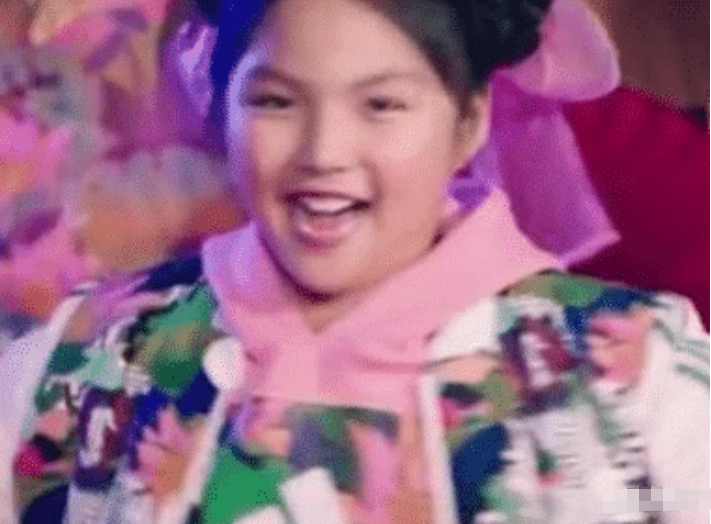 「王诗龄」继王诗龄代言阿迪“翻车”后,再接牛奶广告,看到效果后,网友直呼:打扰了