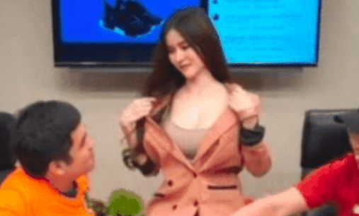 综艺节目■泰国节目中的女嘉宾有多“开放”?为吸引眼球,这“波”操作太厉害了!