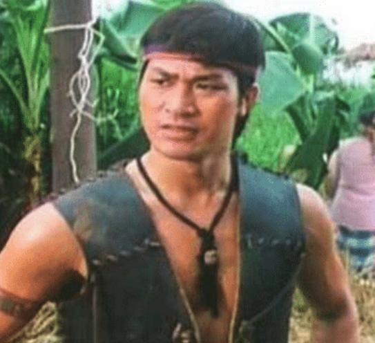 【李连杰】他曾是上校军官,跟李连杰对打也不落下风,却因拍戏把她踢伤而退圈