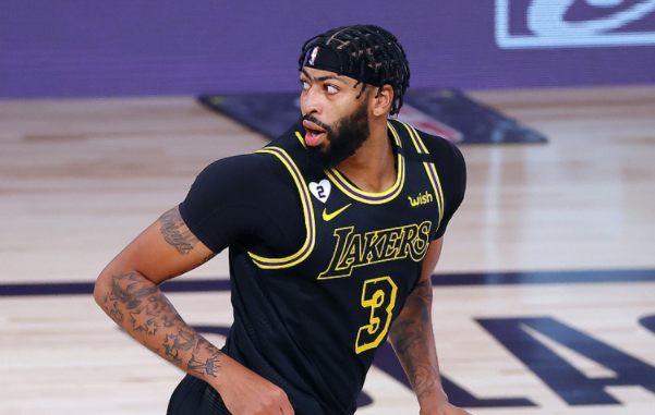 习近平|湖人夺冠概率升至94%！浓眉哥一战平乔丹追奥尼尔，真要夺FMVP