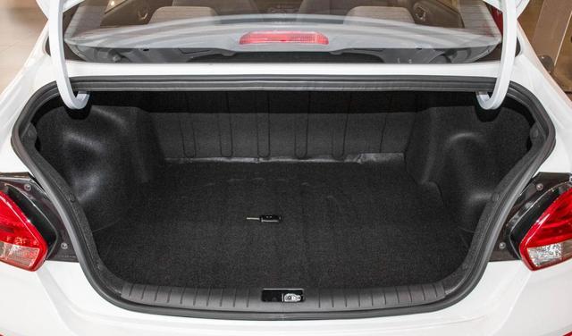 长安汽车|刚拿驾照适合开什么车？这五款可供参考，价格便宜还省油