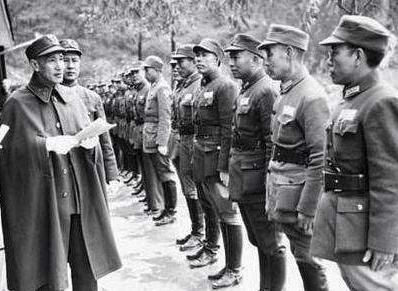 「张学良」张学良被囚禁50多年，蒋介石花费了多少钱？一年就够养一个团