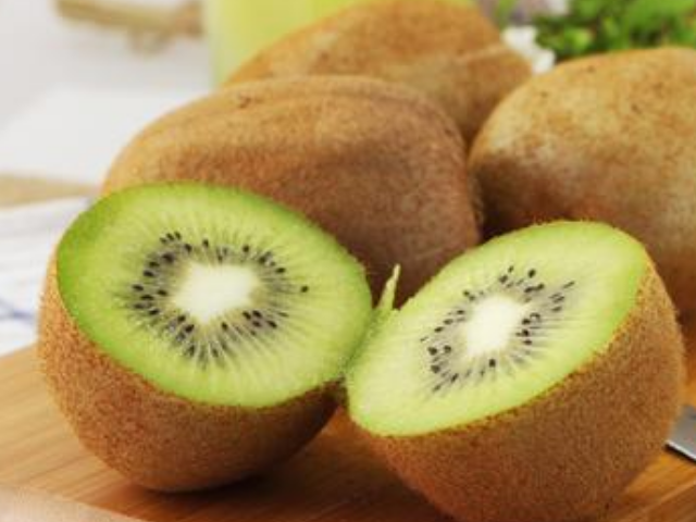 癌细胞▲得了癌症不要慌乱,4物每天经常吃,癌细胞也许会远离你!