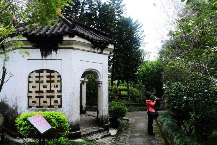 平遥古城|玉林景区再度走红，耗时7年称“岭南第一”，网友：“豪”无人性