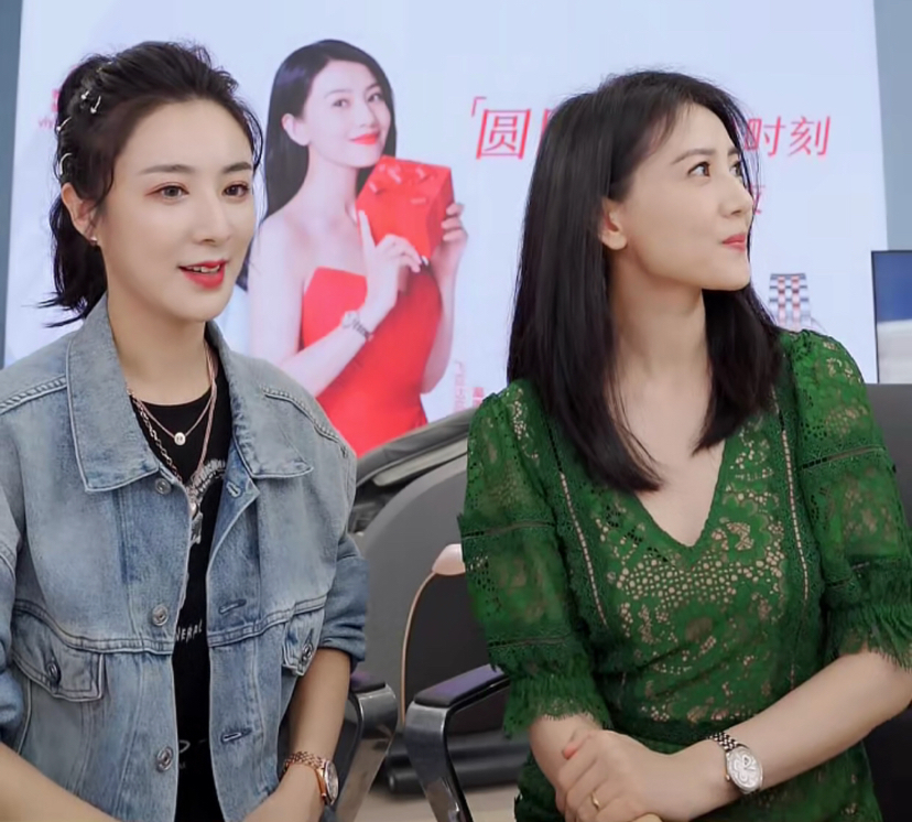 高圆圆|薇娅与高圆圆神仙同框,离开美颜滤镜,网红跟明星的差距很明显