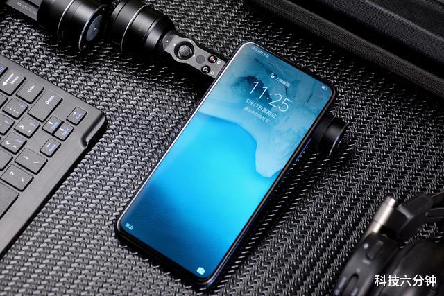 荣耀|仅2098元,八核CPU+90Hz+128GB+双模5G,升降式全面屏+4300mAh