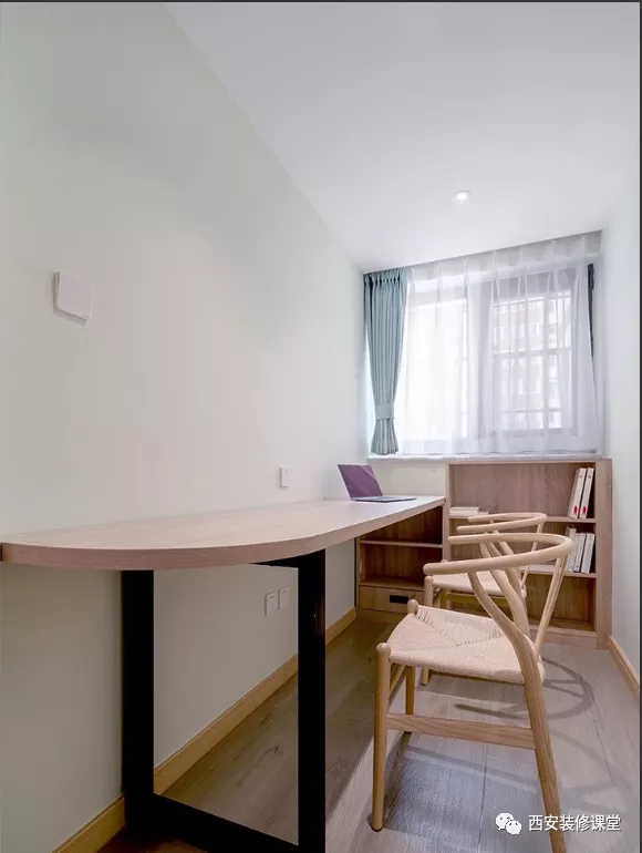 榻榻米|90㎡两室客厅无窗，主卧榻榻米，这操作够胆