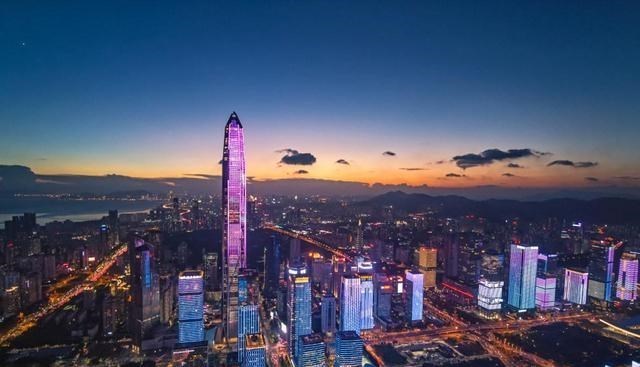 星空下说事 深圳一“王牌”城区走红，以万亿产值为发展目标，未来发展可期