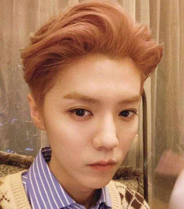 get不到帅点的男星?蔡徐坤全靠发型拯救,于朦胧人中长显老