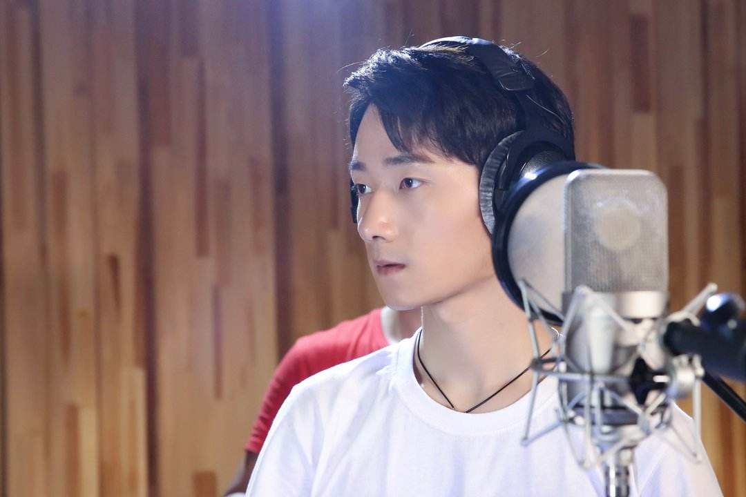 汪峰|最惨《中国好声音》冠军，以新人身份再次参赛，没想到第一场就被导师汪峰淘汰