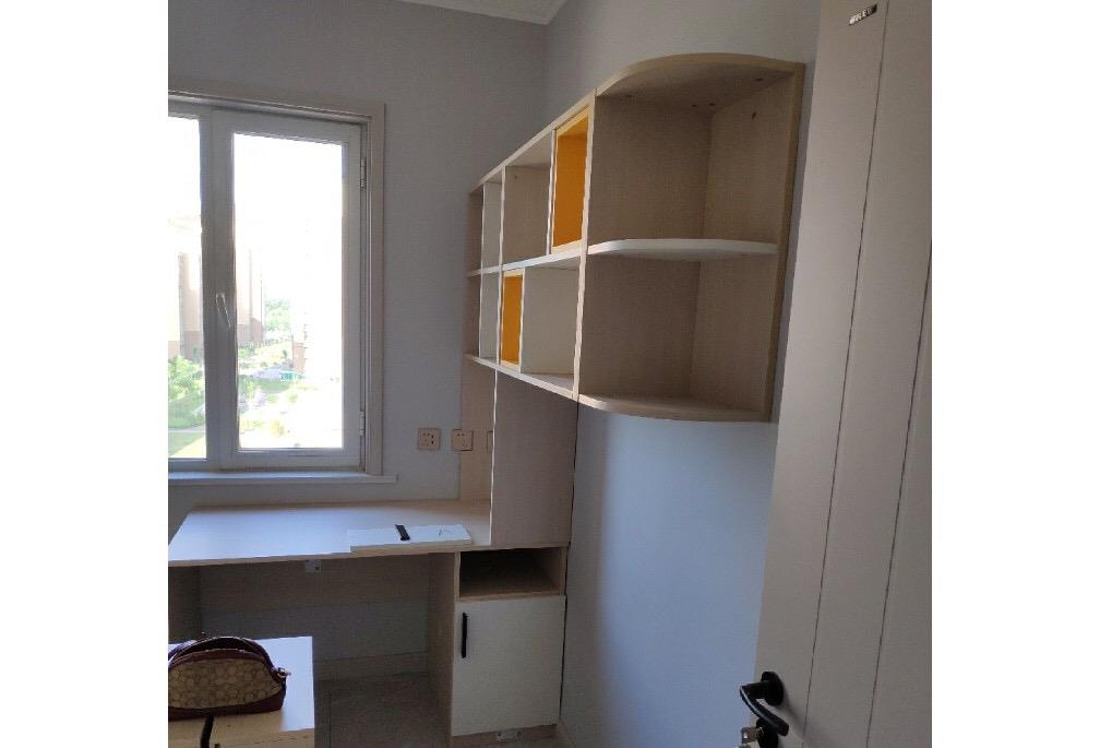 ：126平新房，全屋定制很满意，入户鞋柜很实用，餐厅设卡座很抢眼