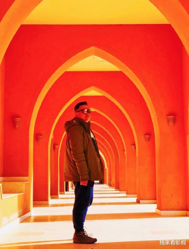 郭麒麟：德云社400人嗷嗷待哺！郭麒麟仨月上9档综艺，岳云鹏刚营业就惹事