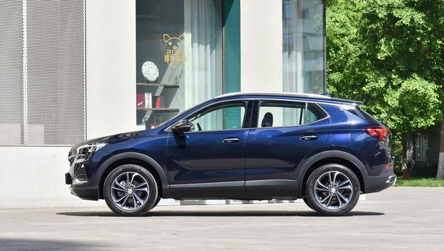 宝马x7|国人真不差钱吗？这合资SUV从15.59跌至10.99万，骨折价都卖不动