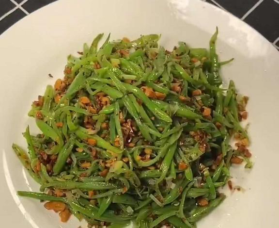 「鸡蛋」遇到此菜别放过，1斤等于20个鸡蛋，3块钱一斤，夏天可多吃