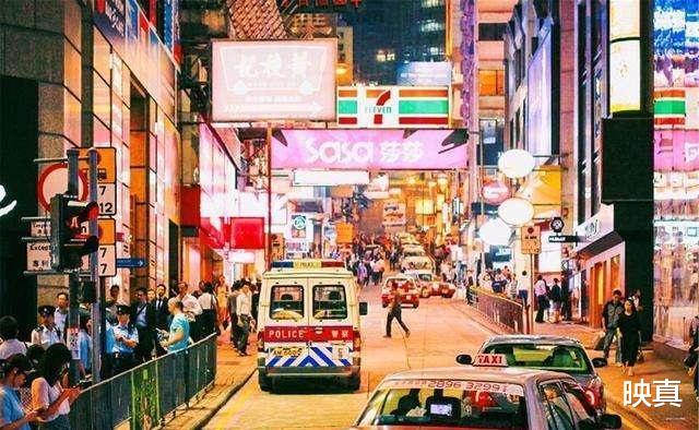 映真|19岁闯荡香港成百亿富豪，放弃一切入中国籍，为能成中国人而骄傲