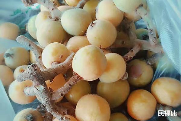 咽炎|患了慢性咽炎，饮食上有什么讲究？医生：3样食物尽量少吃