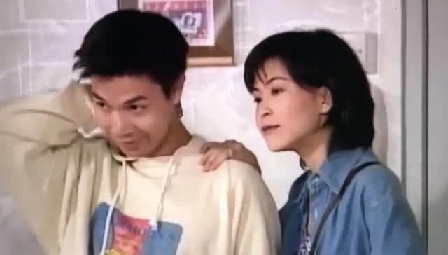 苏玉华▲又一对明星情侣步入婚姻！爱情长跑24年，因太懒年过半百才登记