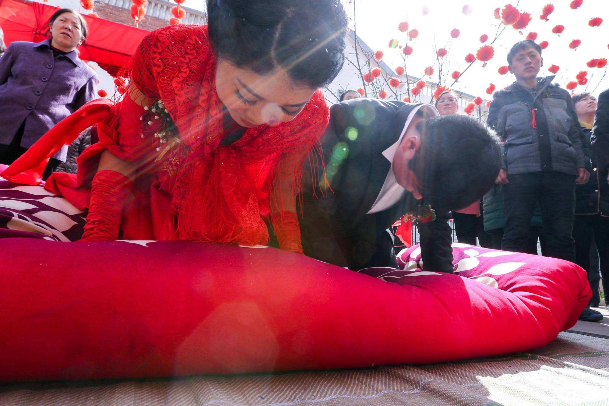 [身份证]农村俗语：宁借娶别借嫁、宁借死别借生，啥意思？有道理吗？