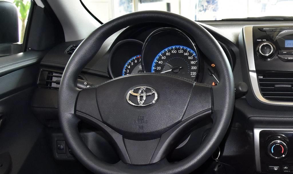 宝骏360:9万预算家轿怎么选?1.5L自动挡油耗仅5.2L,哪些配置更有必要?