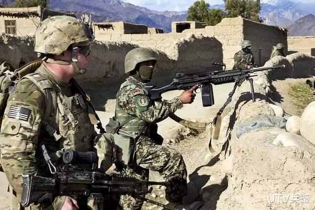 佩洛西▲美国态度180度转变，削减10亿美元援助，却和塔利班达成一致