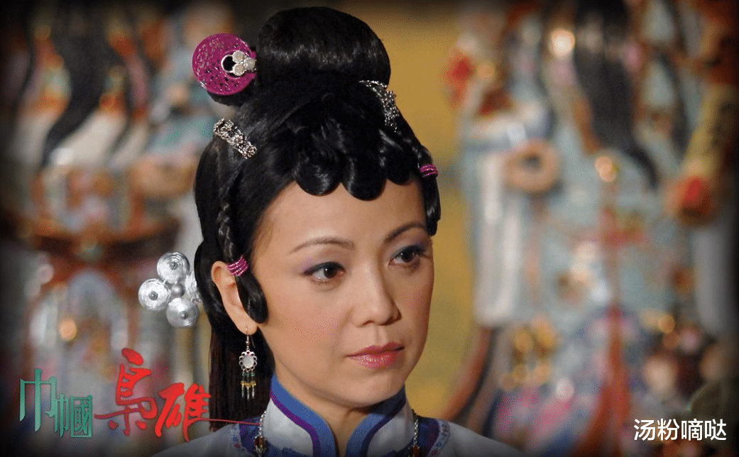 巾帼枭雄之谍血长天|首集不忍直视?豆瓣仅4.2,《巾帼枭雄》第三部真的有那么差吗?