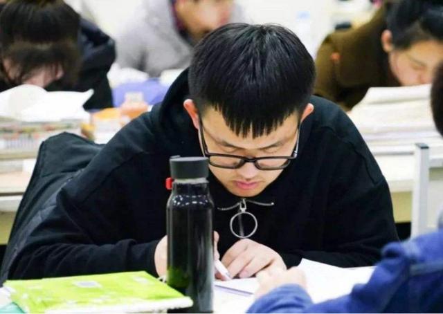 考研|高考时很难考上的名校大学,考研时考入的比例很高,原因是这些