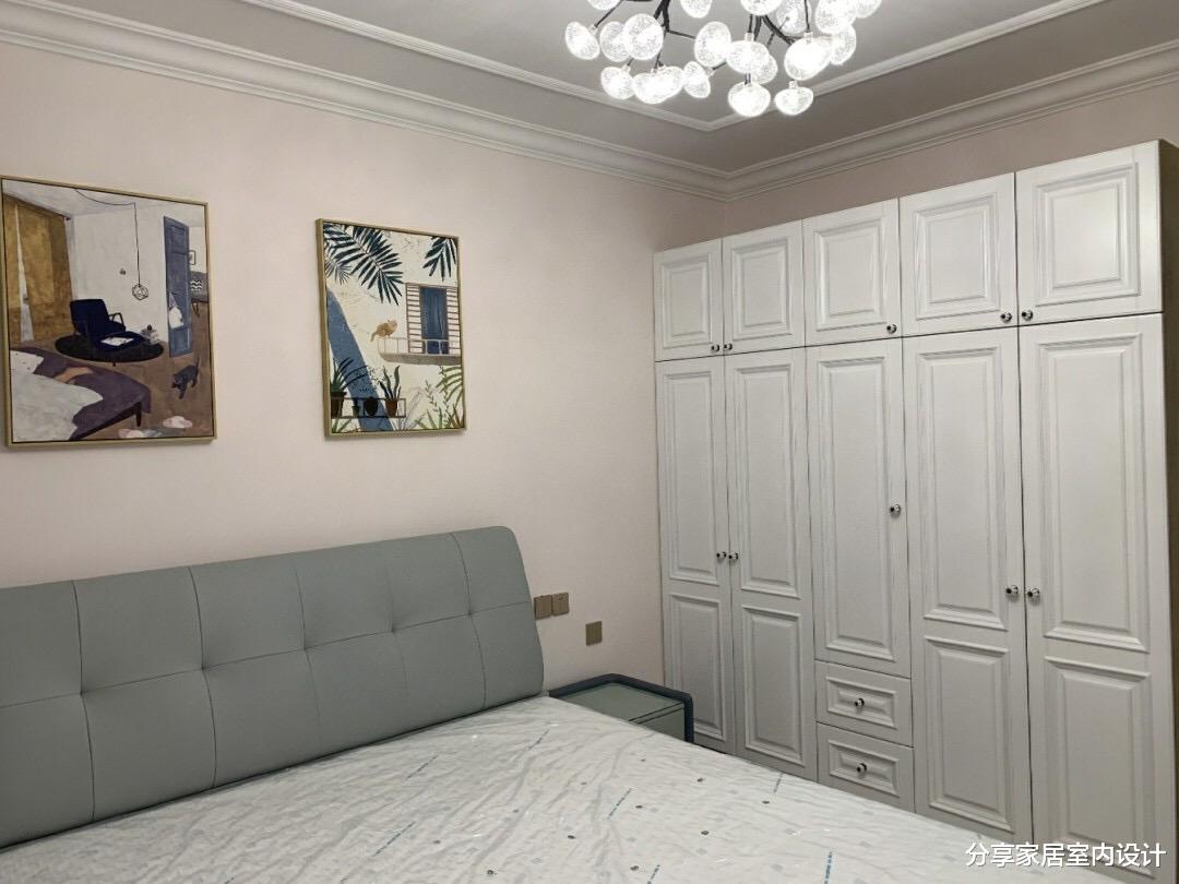 ##他家新房，不做吊顶，不做电视墙，反而装出高级感，特别漂亮！