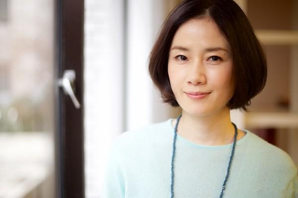 短发|女人变老从短发开始？看几位短发女星的发型，都比同龄人显年轻