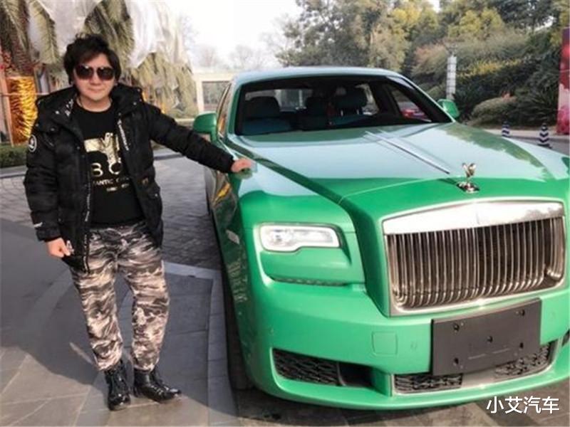 #娱乐圈#被一首歌养活十几年，退出娱乐圈后被骗千万，如今开定制劳斯莱斯！