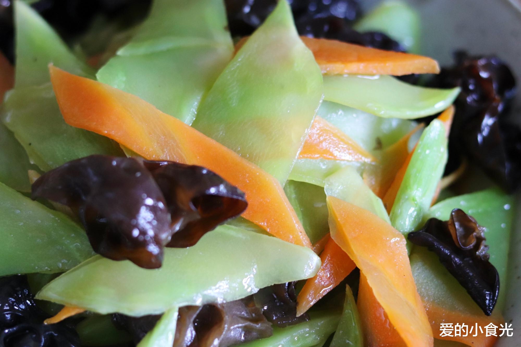 潮汕：妈妈太厉害，一小时做了一桌菜，老公：不愧是潮汕妇女，贤惠能干