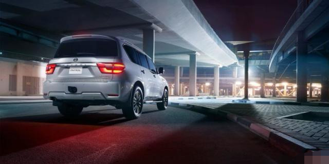 东风猛士|大途乐为了销量够拼,降到40万左右,这车不比普拉多香?