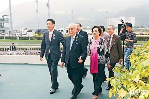 许晋亨▲深爱刘嘉玲，和何超琼离婚，情定李嘉欣的许晋亨是幸还是不幸？