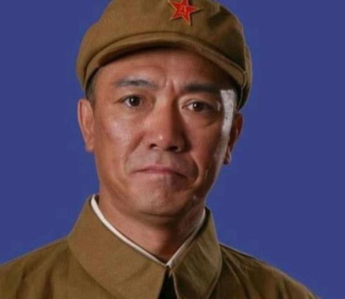 「李云龙」李云龙自杀后,留下两个儿子结局如何?其中一个当了将军