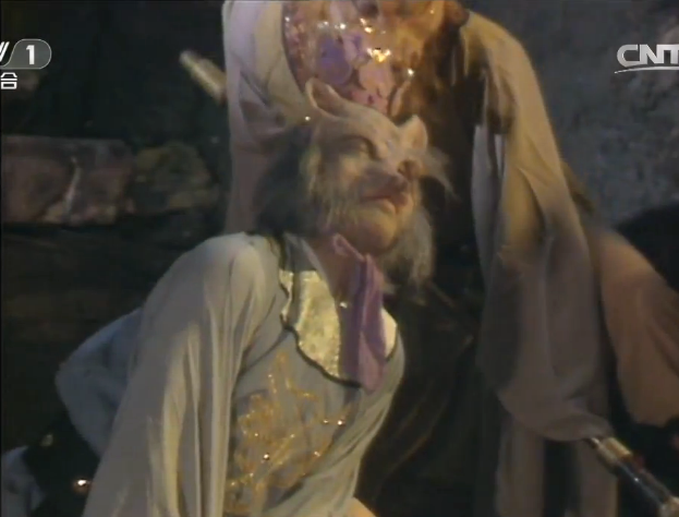 『西游记』《西游记》19集拍摄花絮，计生用品做特效，杏仙歌舞分外俏