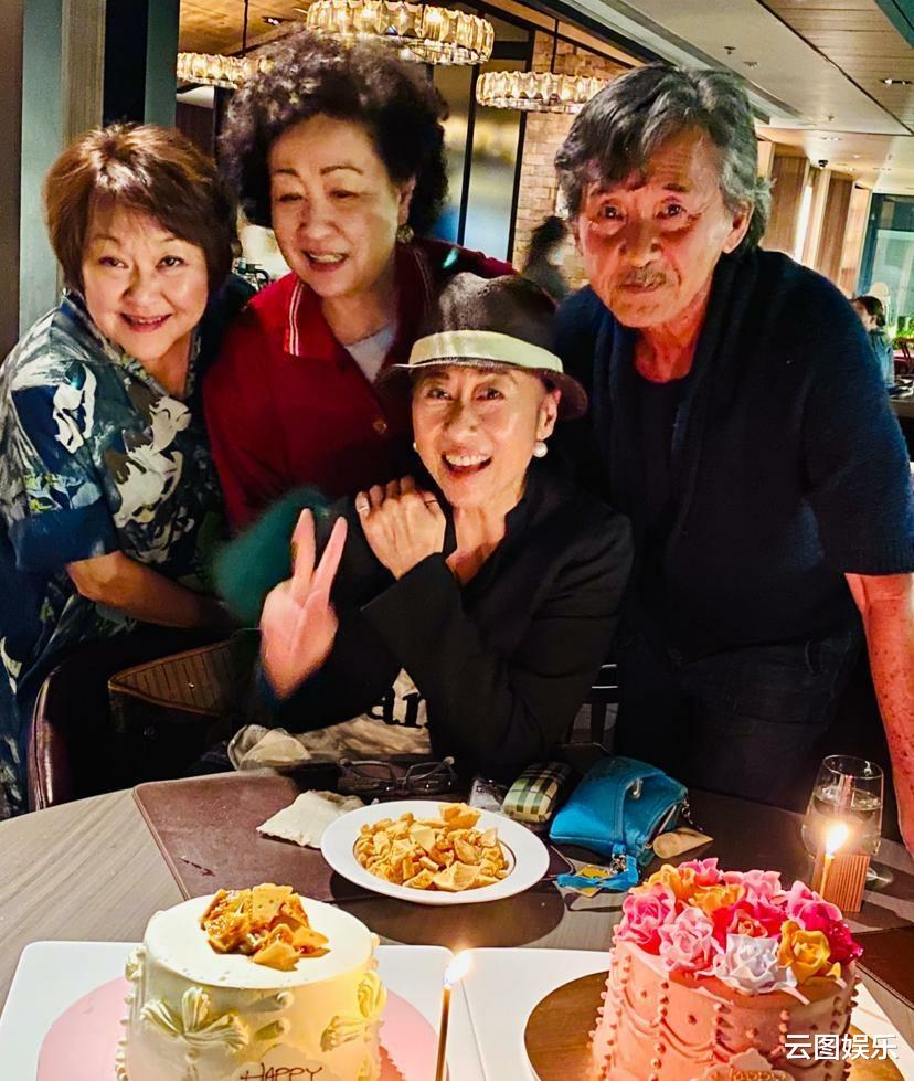 林子祥|73岁林子祥豪宅庆生，头发花白显苍老，与59岁叶倩文同框似两代人