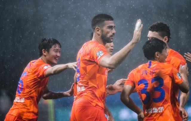 山东鲁能|鲁能最快换外援时间曝光：失意之人“满血复活”，球队球迷均盼归