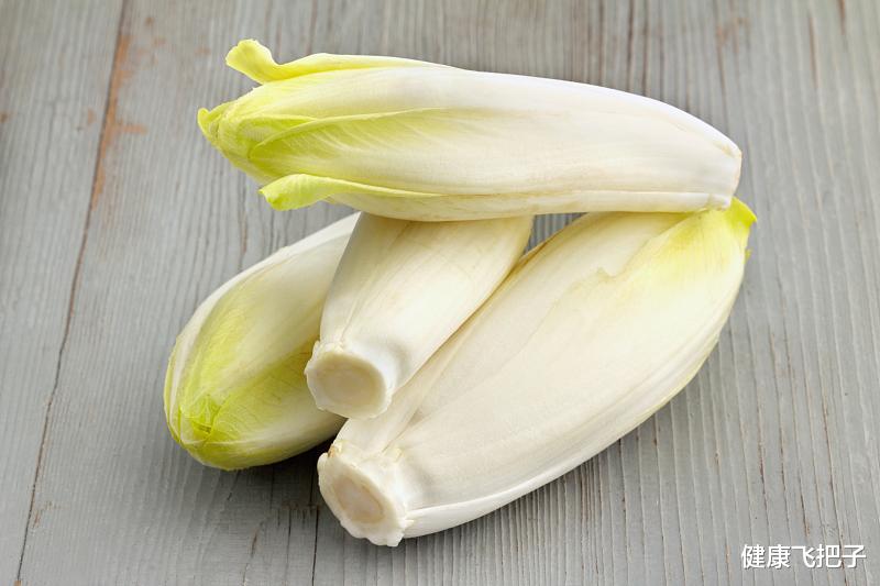 尿酸|高尿酸人群：记住这四个能“保命”的好习惯，排尿酸，远离痛风