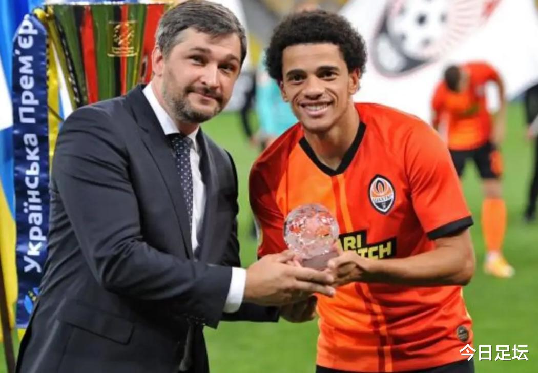 巴西队|外媒报道巴西国脚收到中超报价，他可能就是李霄鹏所说的大鱼