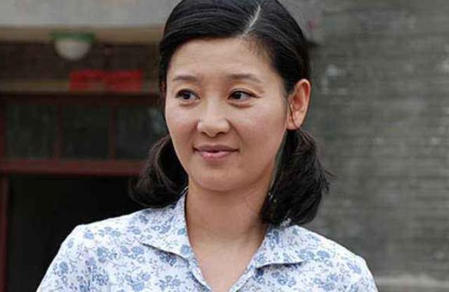 徐帆用6年熬走了冯小刚前妻,如今张娣的模样,让徐帆羡慕不已