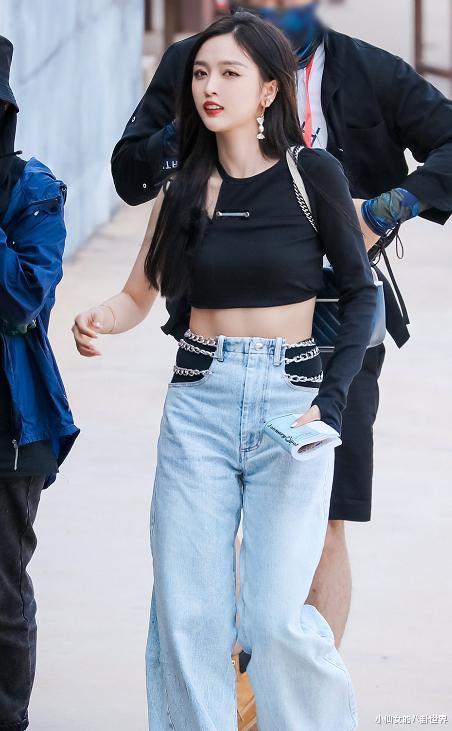 吴宣仪|吴宣仪的\奶茶美甲\火了,远看跟没做似的,近看却显手白不止一个度