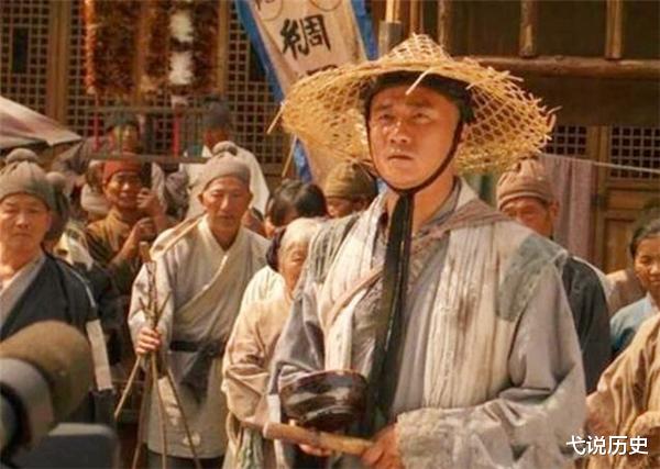 朱元璋|?一个小官遇见了朱元璋，不认识朱元璋还跟他喝酒，结果官升十级